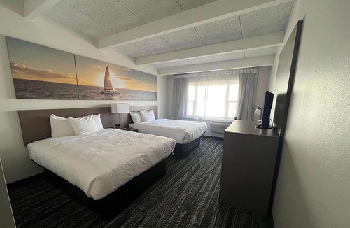 Manitowoc Hotel | Manitowoc Inn