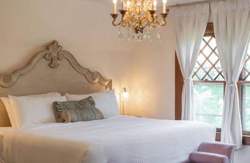Norfolk Bed & Breakfast | Manor House Inn