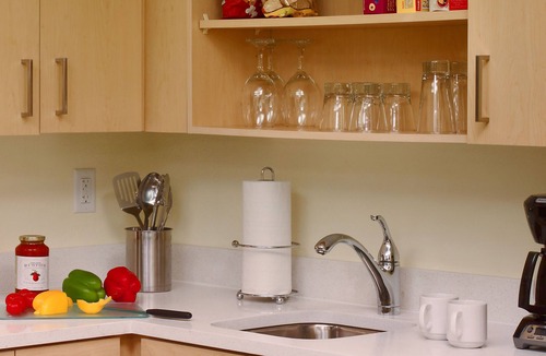 Westlake Hotel | Maximum Comfort and Style! 2 Pleasant Units, Kitchen, Free Parking