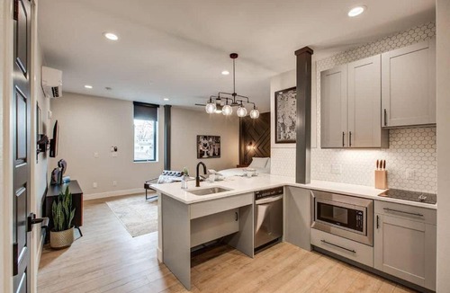 Berkeley Apartment | Modern ADA-Accessible Studio - Tennyson St Escape