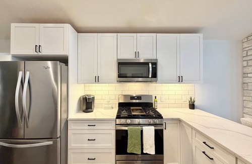 Traverse City House | Modern Lake View Stay In Traverse City - Sleeps 6