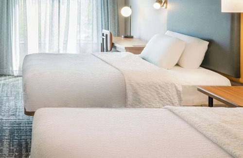 Canonsburg Hotel | Modern Southpointe Suite with Easy Access to Dining, Shopping & Pittsburgh Fun