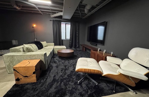 Detroit House | Modern spacious 313 Dwelling! 3 bedroom - 3 levels