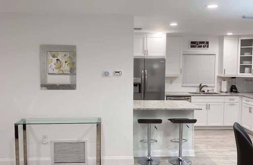 Bradenton House | Near Beaches & IMG Academy, Mins to Downtown