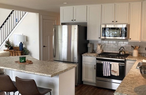Bay Shore House | New, Little Traverse Bay water front, bike ride to Bay Harbor Resort