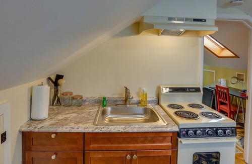 Newtonville Apartment | New York Vacation Rental ~ 7 Mi to Albany