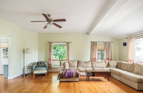 Williamsburg House | 🌺 Newly Remodeled 4BDR Farmhouse Retreat