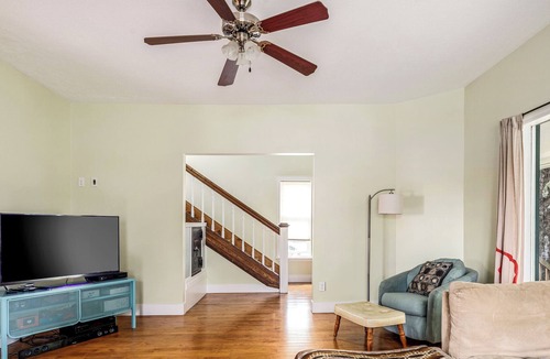 Williamsburg House | 🌺 Newly Remodeled 4BDR Farmhouse Retreat