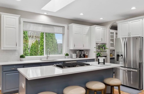 Happy Valley House | Newly Remodeled! Modern Luxe Home w. Hot Tub