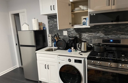 Roswell Apartment | Newly renovated cozy full studio with garden and huge deck.