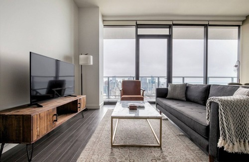 South Loop Apartment | Nice South Loop 3BR w/Amazing Amenities, nr Museums, by Blueground