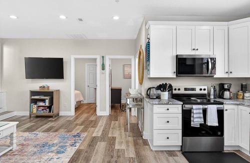 Groton Apartment | Noank Waterfront and Beaches