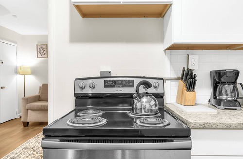 Norwood Condo | Norwood Seven Flat No. 3- Easy Downtown Access