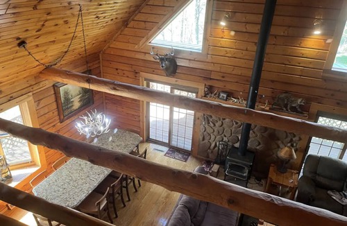 Wittenberg Cabin | nWelcome to Mossy Back Lodge!nnCome stay up in this north woods hideaway!