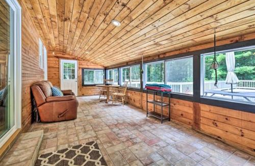 Stroudsburg House | Oasis Hot Tub Pool Game Room