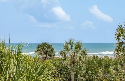 Butler Beach Apartment | Ocean Village Club Q34