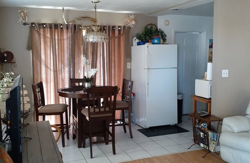 Flagler Beach Cottage | One Block Away from the Beautiful Coquina Shelled Beach No 883711