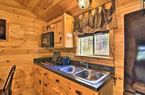 St George Cottage | Parsons Semper Fi Cabin w/Fire Pit!