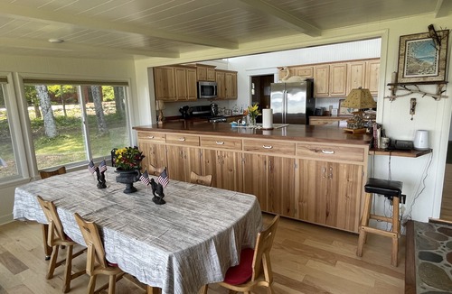 Brutus Cottage | Peaceful lakefront cottage, Prime location, Nature Preserve at your back door