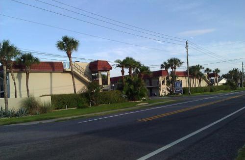 Crescent Beach House | Pelican Inlet E130