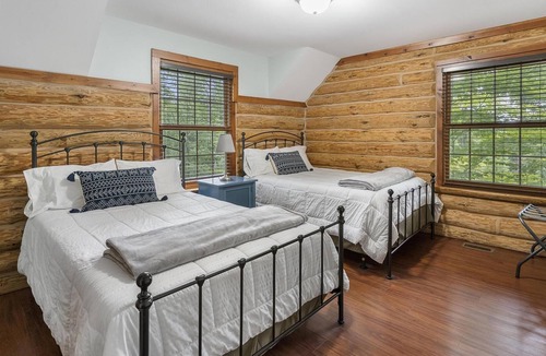 Harbor Springs House | Perched in Nature at the Top of The Highlands - Short Trips to Everything!