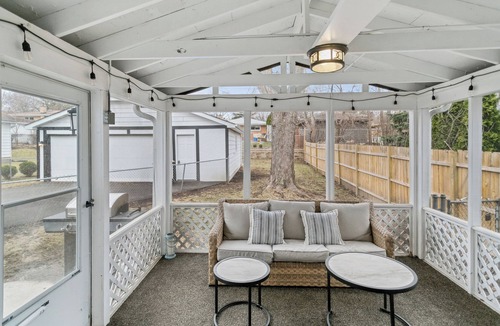 Libertyville House | Perfect for Large Families