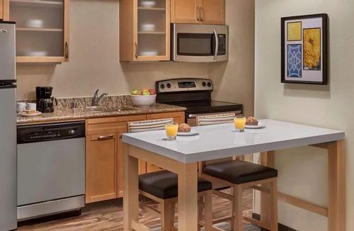 Highland Hills House | Pleasant Stay, Convenient Location! Free Parking, Pets are Welcome!