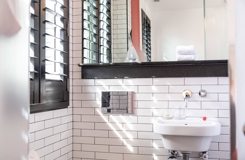 Midtown East Hotel | Pod 39