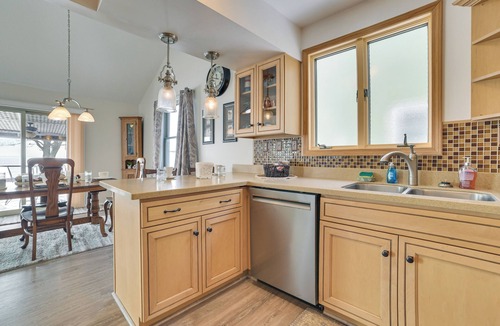 Houghton Lake Cottage | Porch + Views: Waterfront Home on Houghton Lake!