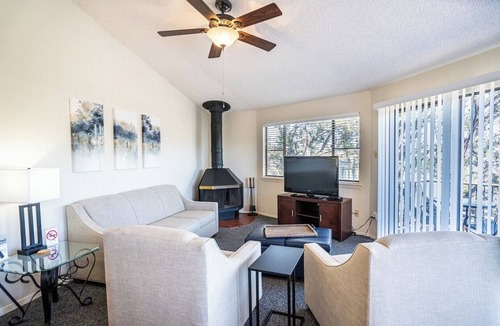 Lakeway Villa | Prickly Pear #14 - Forest Treehouse with Hot Tub Access
