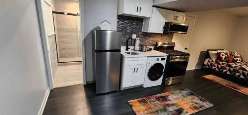 Roswell House | Private Cozy Modern Studio in Roswell