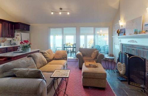 Plymouth House | Private Waterfront Wonder with Stunning Ocean Views, Steps to Shoreline