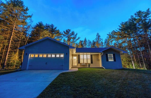 Ellison Bay House | Private Wooded Retreat w/Hot Tub & Fireplace - Near Sister Bay
