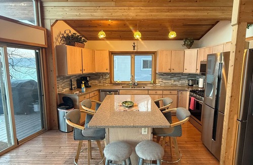 Delton Ski Chalet | Pure Michigan Lake Chalet – Stunning 4-Season Escape