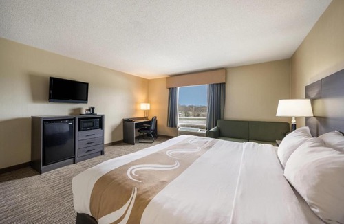 Fishkill Hotel | Quality Inn & Suites Fishkill South near I-84