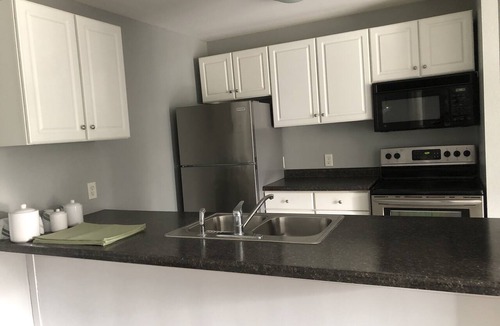 Grand Rapids Condo | Quiet and Spacious 2BR apartment