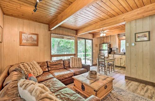 Max Meadows House | Quiet Max Meadows Cabin, 12 Acres of Property
