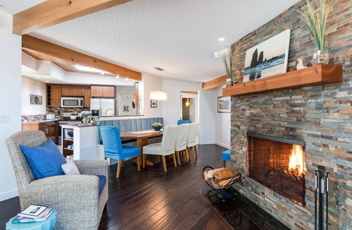 Arch Cape House | Rancho del Mar by AvantStay | One Block From Beach | Oceanview