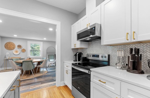 Tallahassee House | Relax in comfort in this stylish Midtown home!