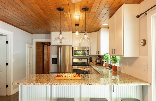 Oden House | Relaxing Crooked Lake Cottage