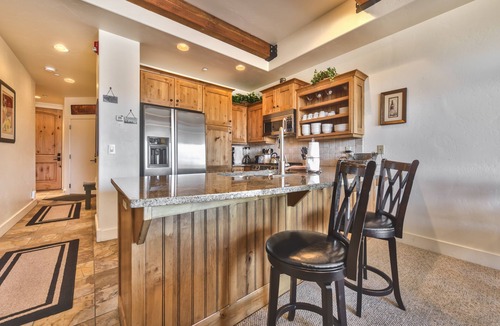 Kimball Junction Condo | Relaxing Luxury Townhome, Great Location Overlooking Nature Preserve in Park City Preserve