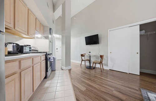 Downtown Apartment | Relaxing studio perfect for extended visits