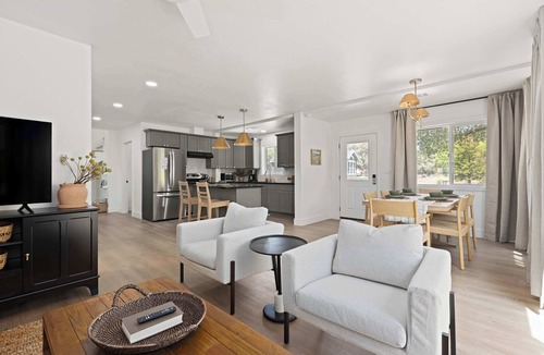 Three Rivers House | Riverfront Gateway to Sequoia NP