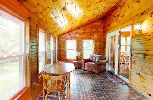 Hiram House | Riverside