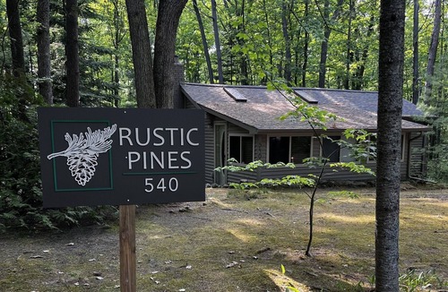 Harrison Cabin | Rustic Pines - Woods, Water and Nature to Relax & Unwind.