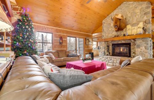 Clarklake House | Sauna & Cold Plunge! Custom-Built Clarklake Cabin