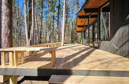 Williamsburg House | Sayler Park Cottage 30 DAY RENTAL MINIMUM