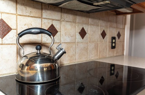 Huron House | School House Getaway! 4BR with Large Pool & Hot Tub