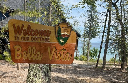 Suttons Bay Cottage | Secluded Bayfront Cottage with Stunning views