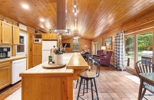 New Era House | Secluded Family- and Pet-Friendly Cottage